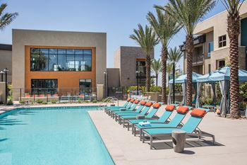 sparkling pool at Pulse